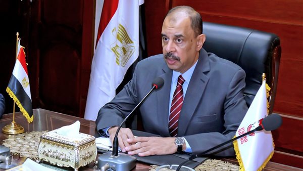 محافظ سوهاج يعقد اللقاء الجماهيري الأسبوعي لبحث مطالب المواطنين وحل مشكلاتهم
