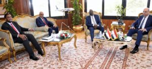 مصر والسودان تعززان التكامل في النقل الجوي.. شراكة استراتيجية لنقل الخبرات وتطوير البنية التحتية للطيران
