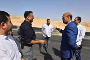 إنشاء موقع لمأوى الكلاب الضالة بطريق أسيوط المطار