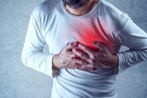 بدون أدوية.. 5 نصائح للسيطرة على ارتجاع المريء