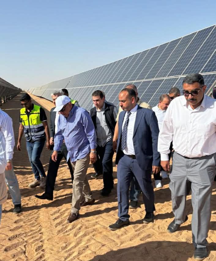 وزير الكهرباء يتفقد بنبان وأبيدوس 2 ويطلق منصة رقمية جديدة للطاقة