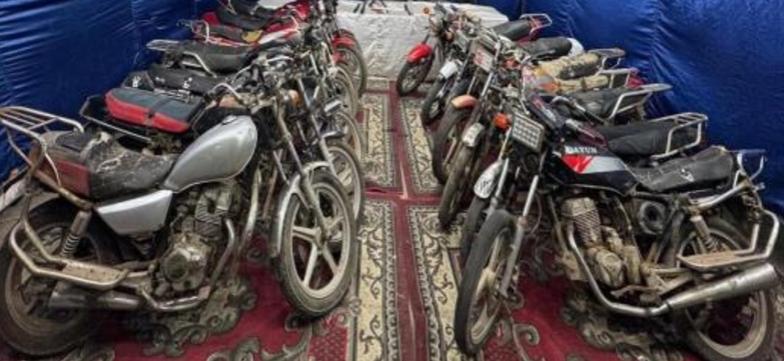 ضبط تشكيل عصابي سرق 36 دراجة نارية و24 توك توك بالإسكندرية.. وإعادة دراجة صاحب الفيديو المتداول