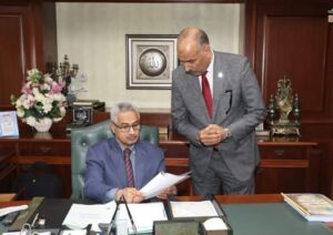 محافظ بني سويف يعتمد نتيجة امتحانات الفصل الثاني للشهادة الإعدادية بنسبة نجاح 70.3%