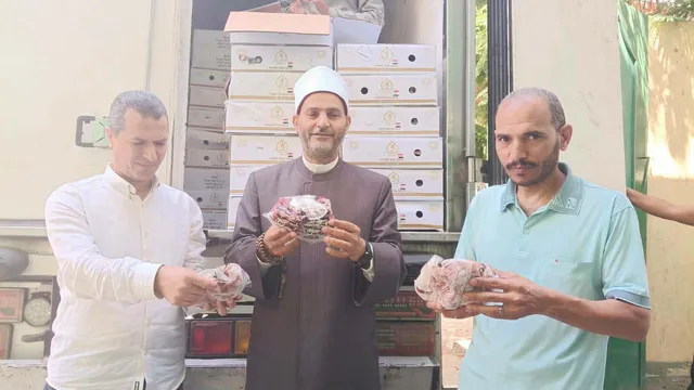 مديرية أوقاف المنيا تتسلم 4 أطنان من لحوم الأوقاف لتوزيعها على الأسر الأولى بالرعاية