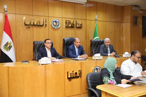 محافظ المنيا: توفير 400 صنف دوائي ومخازن استراتيجية للمنظومة الصحية.. واستعدادات مكثفة لتأمين امتحانات الثانوية العامة