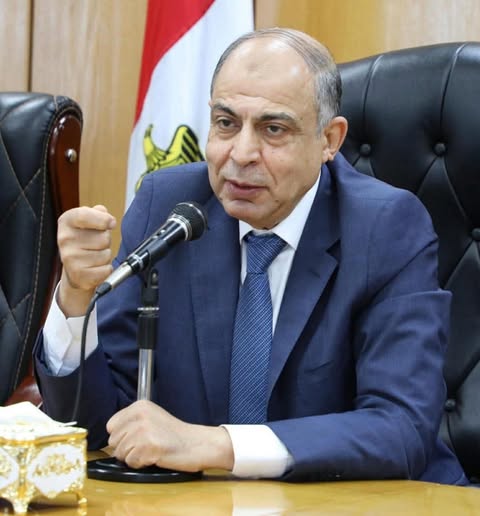 محافظ المنيا: حملات موسعة لرفع الوعي المجتمعي بالمنظومة الصحية الجديدة والتعريف بآليات التسجيل بالمراكز والقرى