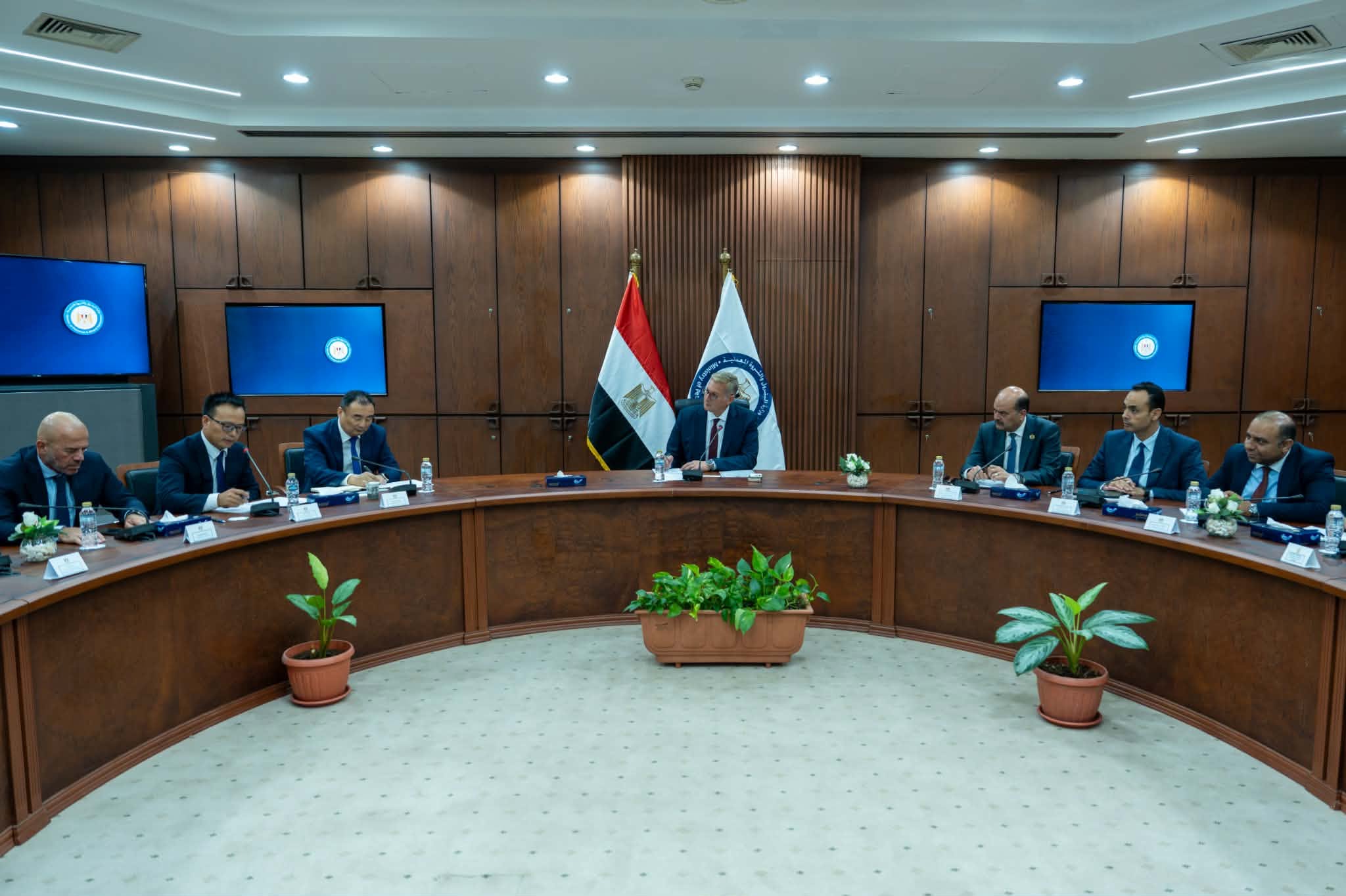 وزير البترول يبحث مع CNCEC تسريع مشروعي الصودا آش والبتروكيماويات