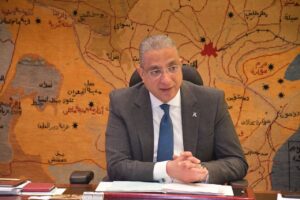 محافظ الجيزة: إيقاف العمل الميداني لعمال النظافة وقت ذروة الموجة الحارة حفاظًا على سلامتهم