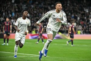 ريال مدريد يحقق عائدات قياسية تجاوزت مليار يورو رغم فشله في احراز أي لقب