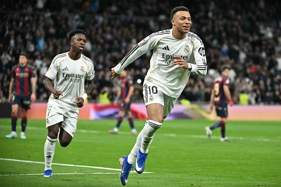 ريال مدريد يحقق عائدات قياسية تجاوزت مليار يورو رغم فشله في احراز أي لقب