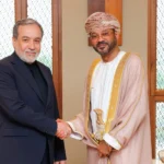 وزير خارجية إيران يبحث في عُمان أمن الملاحة في مضيق هرمز