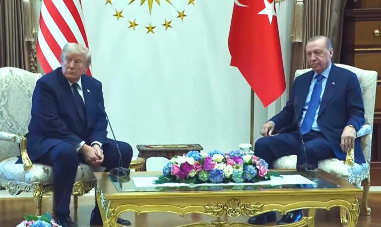 ترامب يدعو إلى دور أوروبي أكبر داخل الناتو