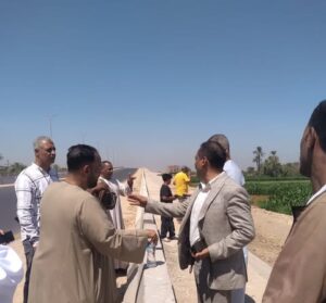 محافظ سوهاج يوجه بإنشاء مطلع ومنزل لقرية “النغاميش”