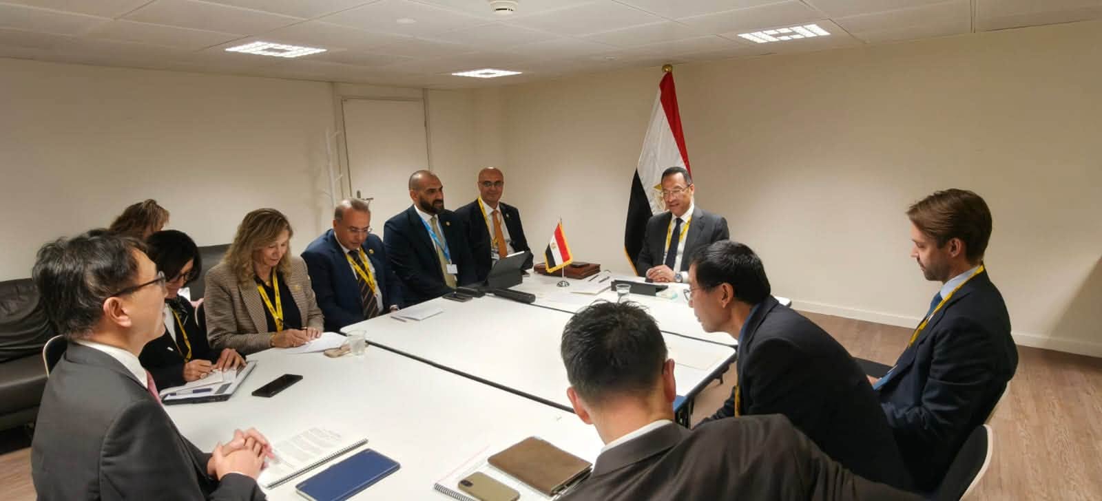 وزير الاتصالات يعزز التعاون الدولي في الذكاء الاصطناعي وبناء القدرات الرقمية
