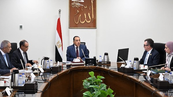 رئيس الوزراء يتابع الجهود المبذولة لحوكمة التمويلات التنموية للمشروعات المختلفة