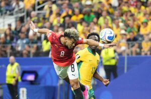 نهاية الشوط..الأول بتقدم منتخب مصر بهدف إمام عاشور