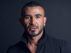 أحمد سعد يطرح برومو”كدة كدة” تمهيداً لإطلاقها غداً