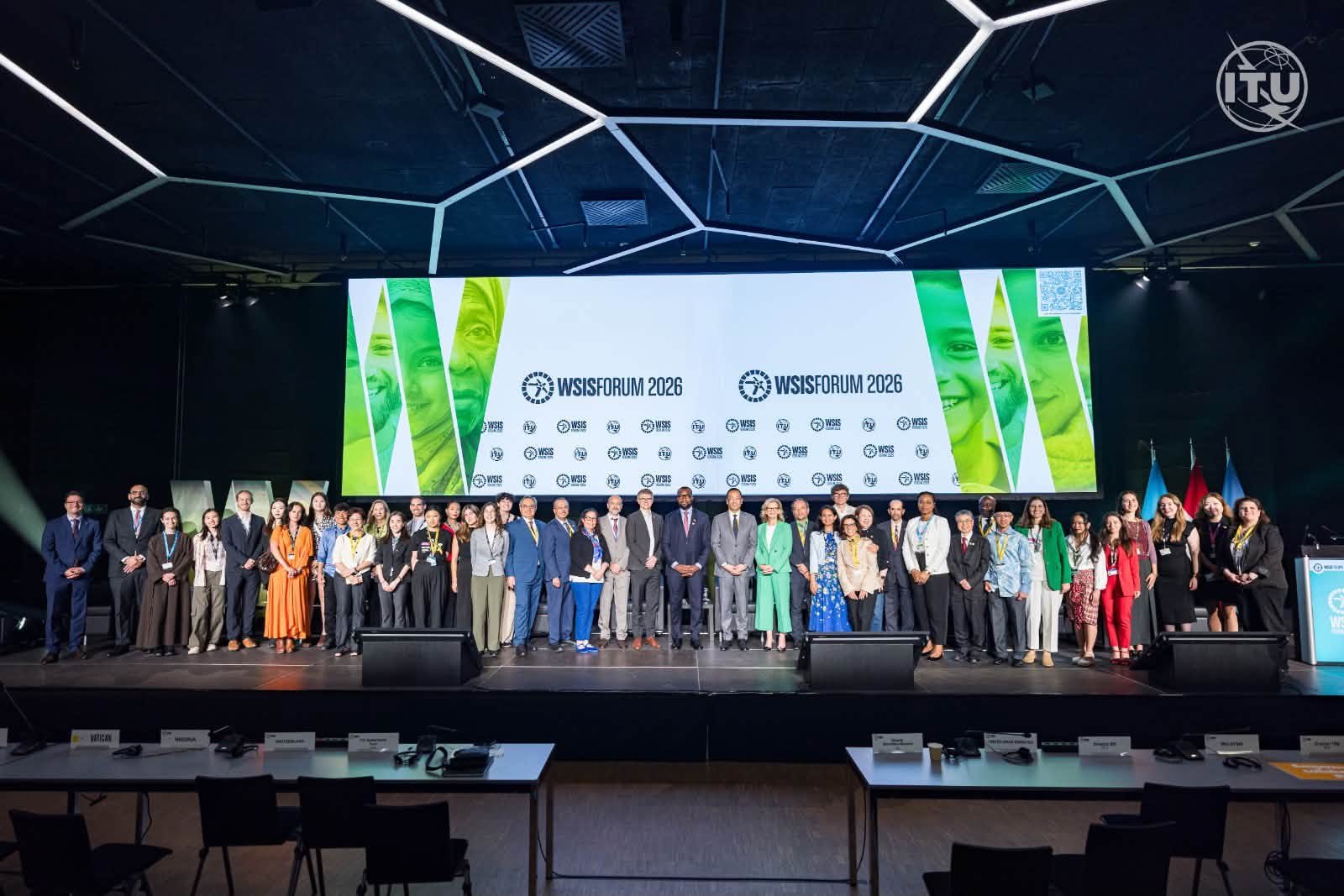 تعزز موقع القاهرة على خريطة الحوكمة الرقمية العالمية.. 7 مكاسب مصرية من قمة «WSIS 2026»