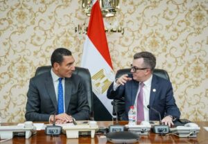وزيرا التخطيط والشباب يناقشان مشروع “اقتصاد الشباب”
