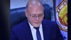 النعماني يعتمد منح العلاوة التشجيعية لعدد 512 من العاملين بقطاعي التعليم والمستشفيات بجامعة سوهاج