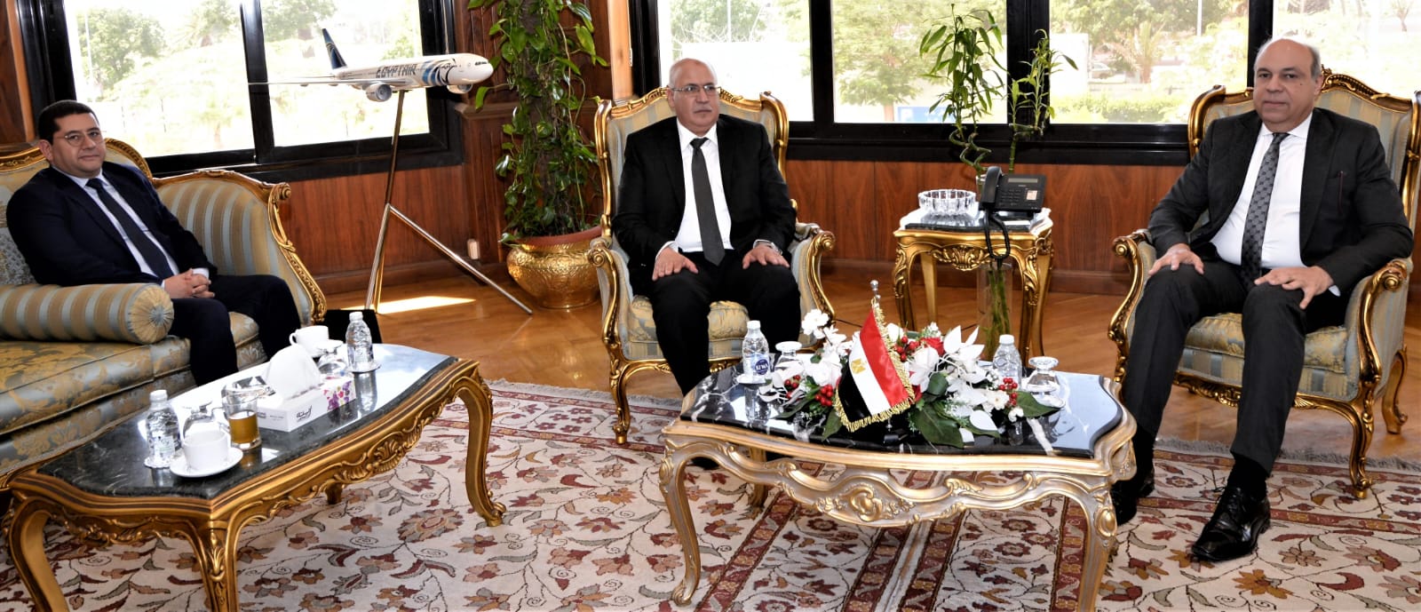 وزير الطيران المدني يستقبل مدير  عام المنظمة العربية للطيران المدني لبحث آفاق التعاون المشترك بين الجانبين