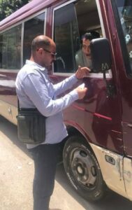 الجيزة: ضبط ١٤٢٣ مخالفة سرفيس وفض ٤ مواقف عشوائية خلال ٥٢ حملة رقابية