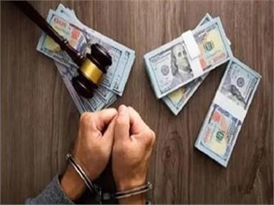 حملات أمنية مكثفة تسفر عن ضبط متهمين بالاتجار في العملات الأجنبية