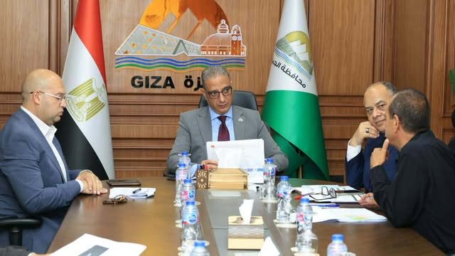 محافظ الجيزة : زراعة 500 شجرة بطريقي 6 أكتوبر والمنصورية بأبو النمرس