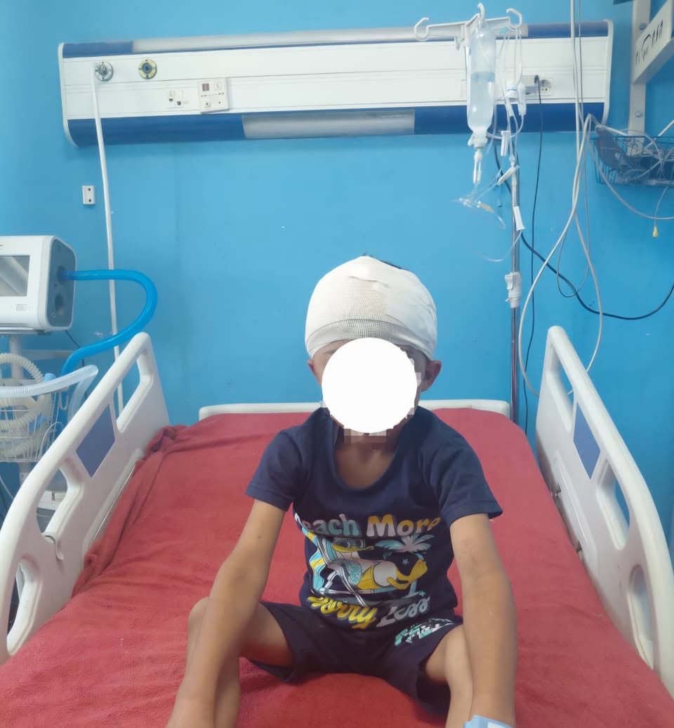 معجزة طبية بمستشفيات سوهاج الجامعية.. استخراج رصاصة طائشة من مخ طفل وإنقاذه دون مضاعفات