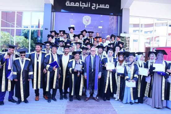 انطلاقة جديدة للبحث العلمي.. جامعة سوهاج تحتفل بأول دفعة من باحثي كلية الدراسات العليا والبحوث البيئية