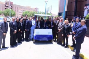 طلاب كلية التكنولوجيا والتعليم بجامعة سوهاج يبتكرون سيارة كهربائية تعمل بالطاقة الشمسية