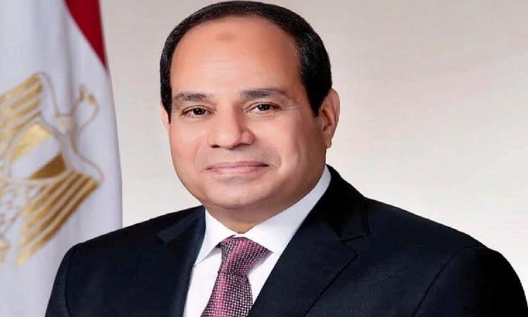 السيسي يبعث برقيات تهنئة إلى رؤساء أمريكا وبوروندى وكاب فيردى