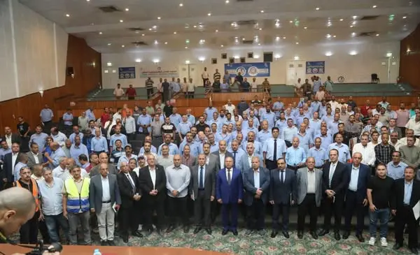 السلامة والانضباط يتصدران توجيهات وزير النقل للعاملين بالسكك الحديدية