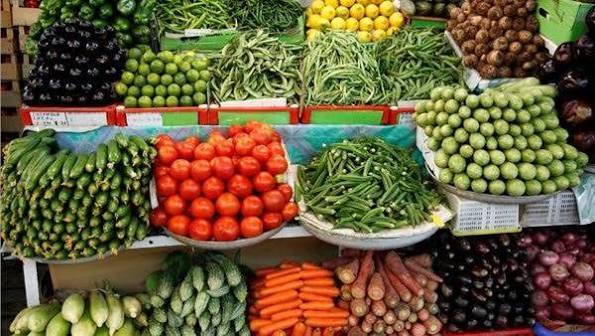 استقرار أسعار الخضروات والفاكهة بالأسواق اليوم