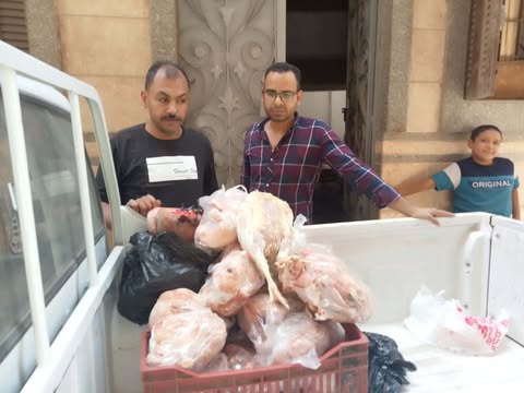 ضبط 70 كجم من الدواجن المجمدة فاسدة خلال حملة رقابية بالبداري في أسيوط